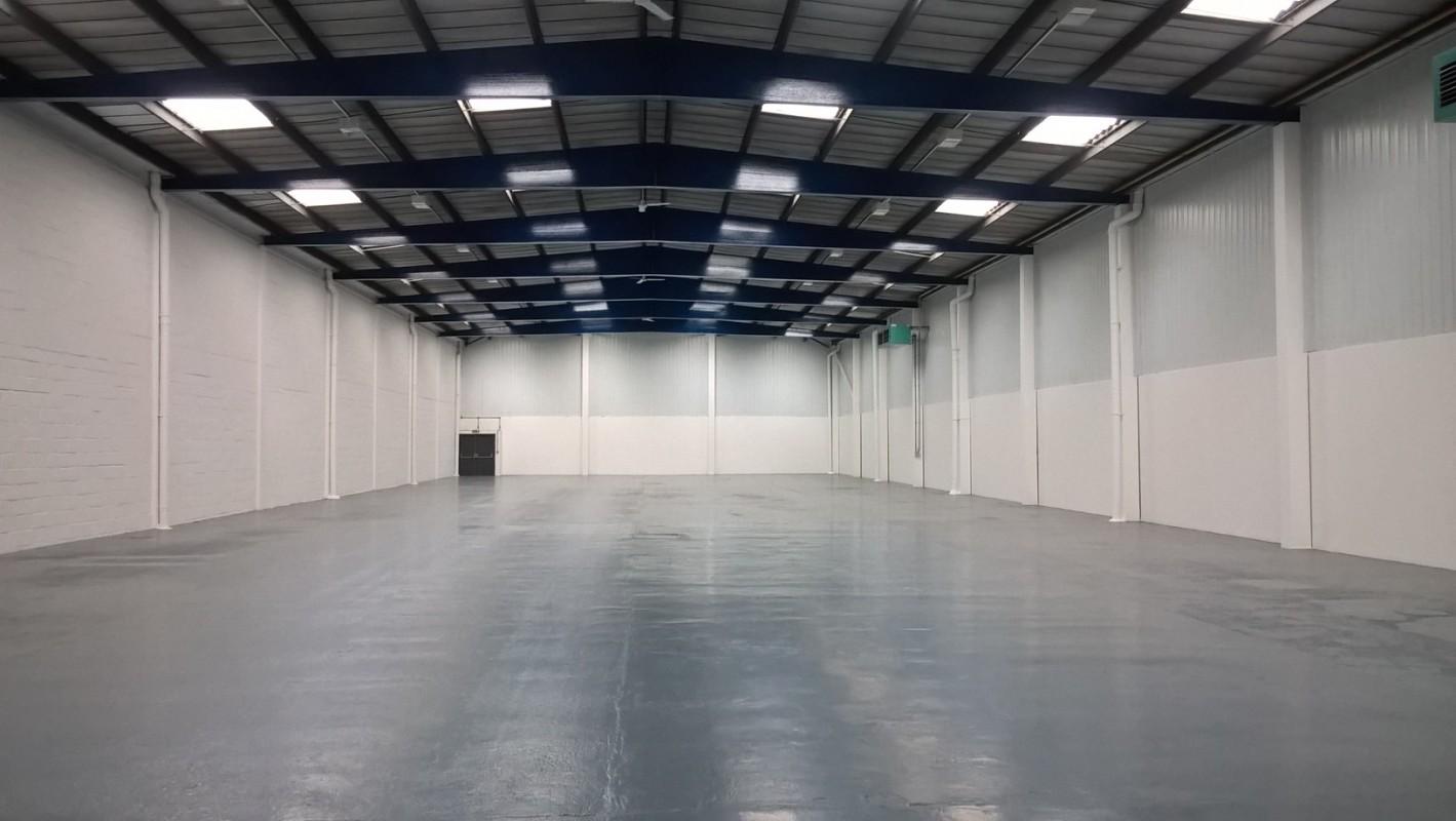 Industrial Unit in Wolverhampton - photo 2