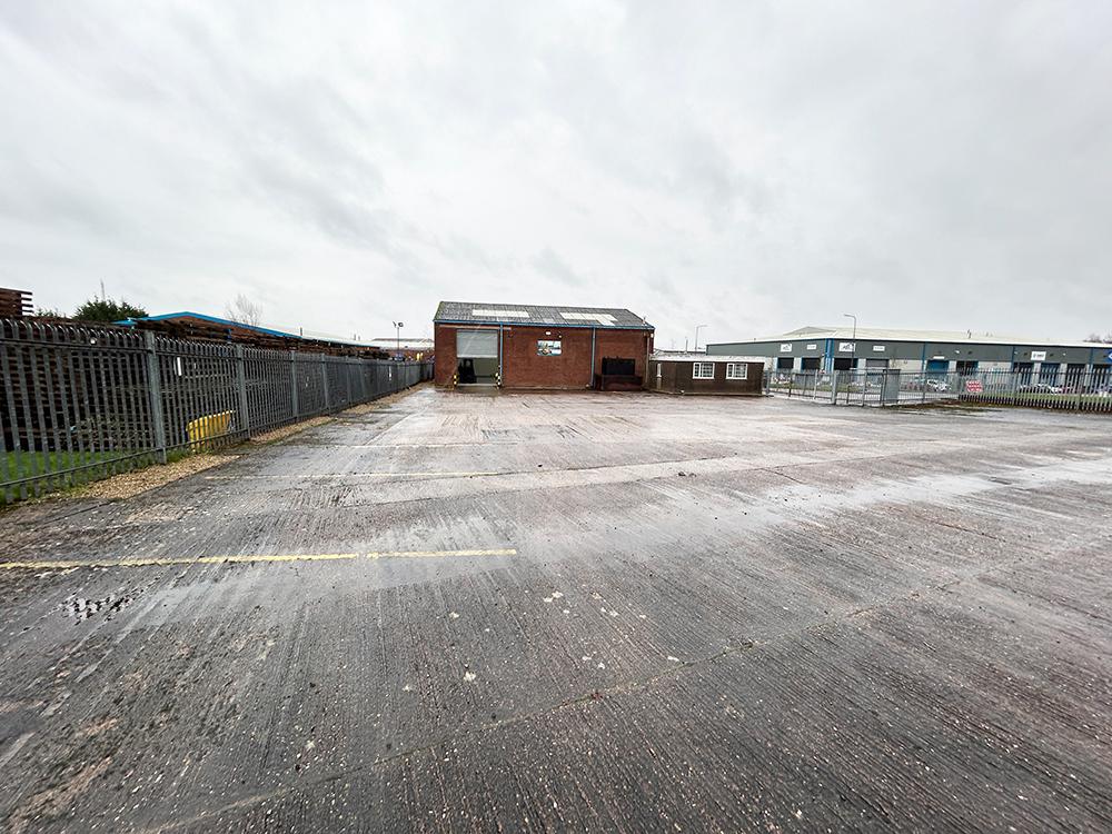 Industrial Unit in Burntwood - photo 2