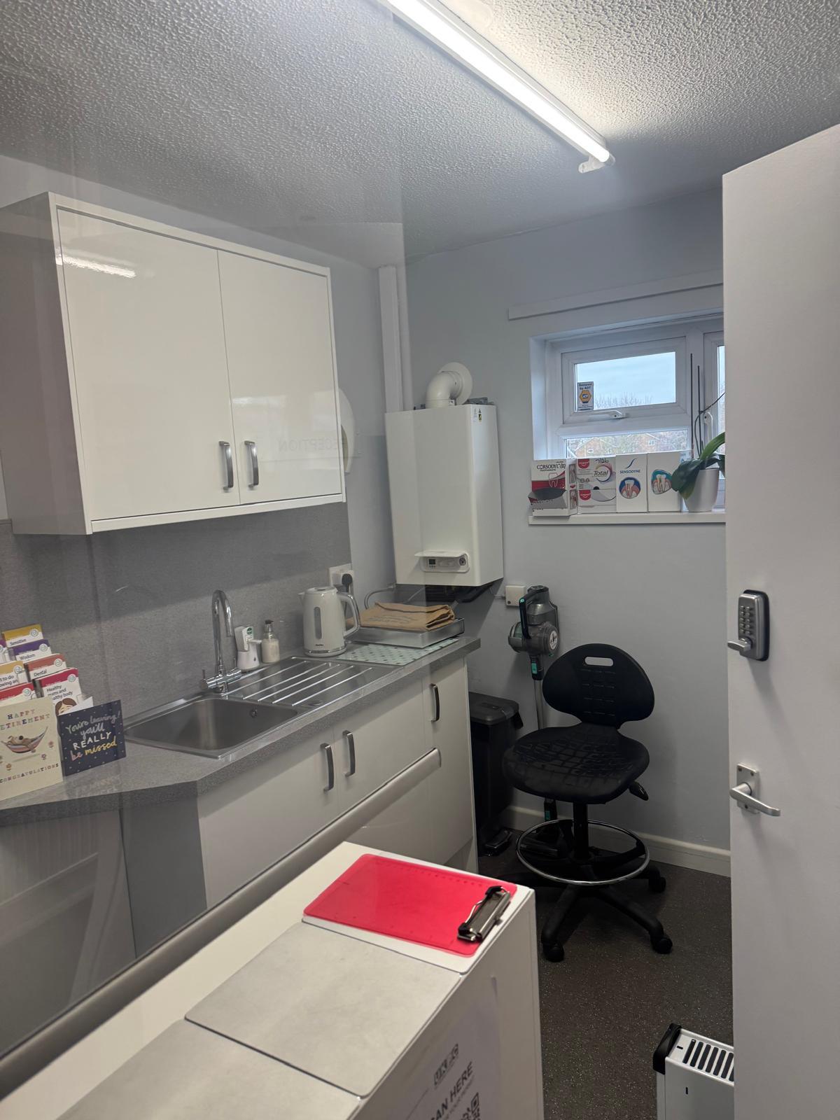 Retail/Shop in Cheltenham - photo 4