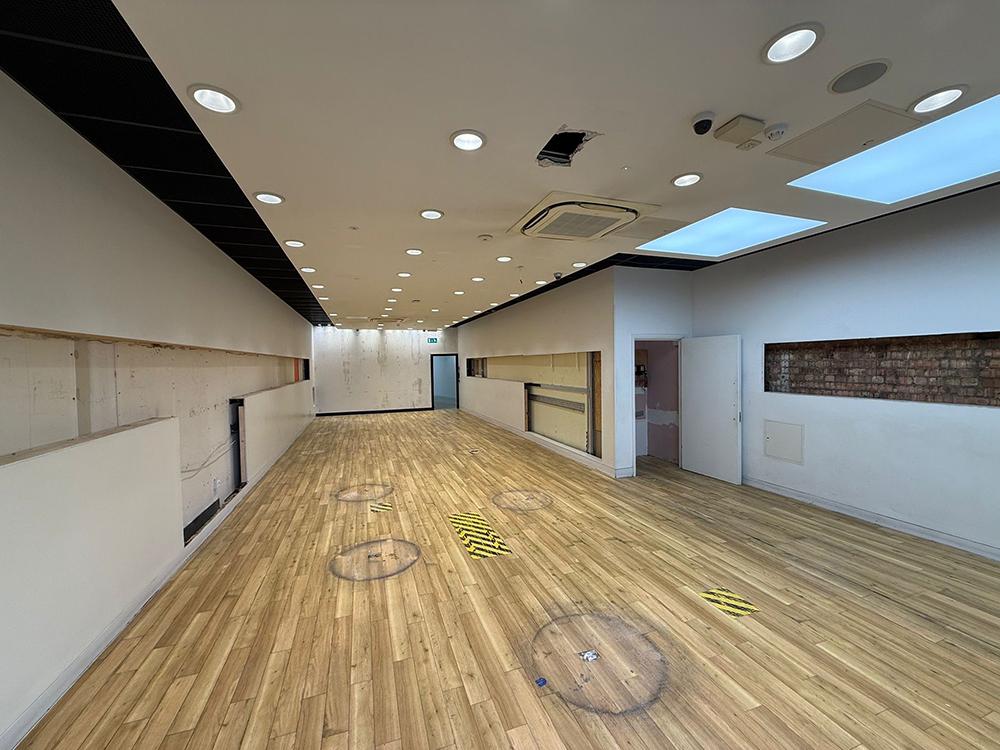 Retail/Shop in Hull - photo 2