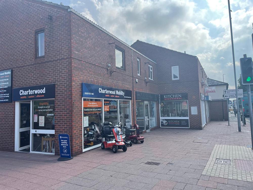 Retail/Shop in Gillingham - photo 3