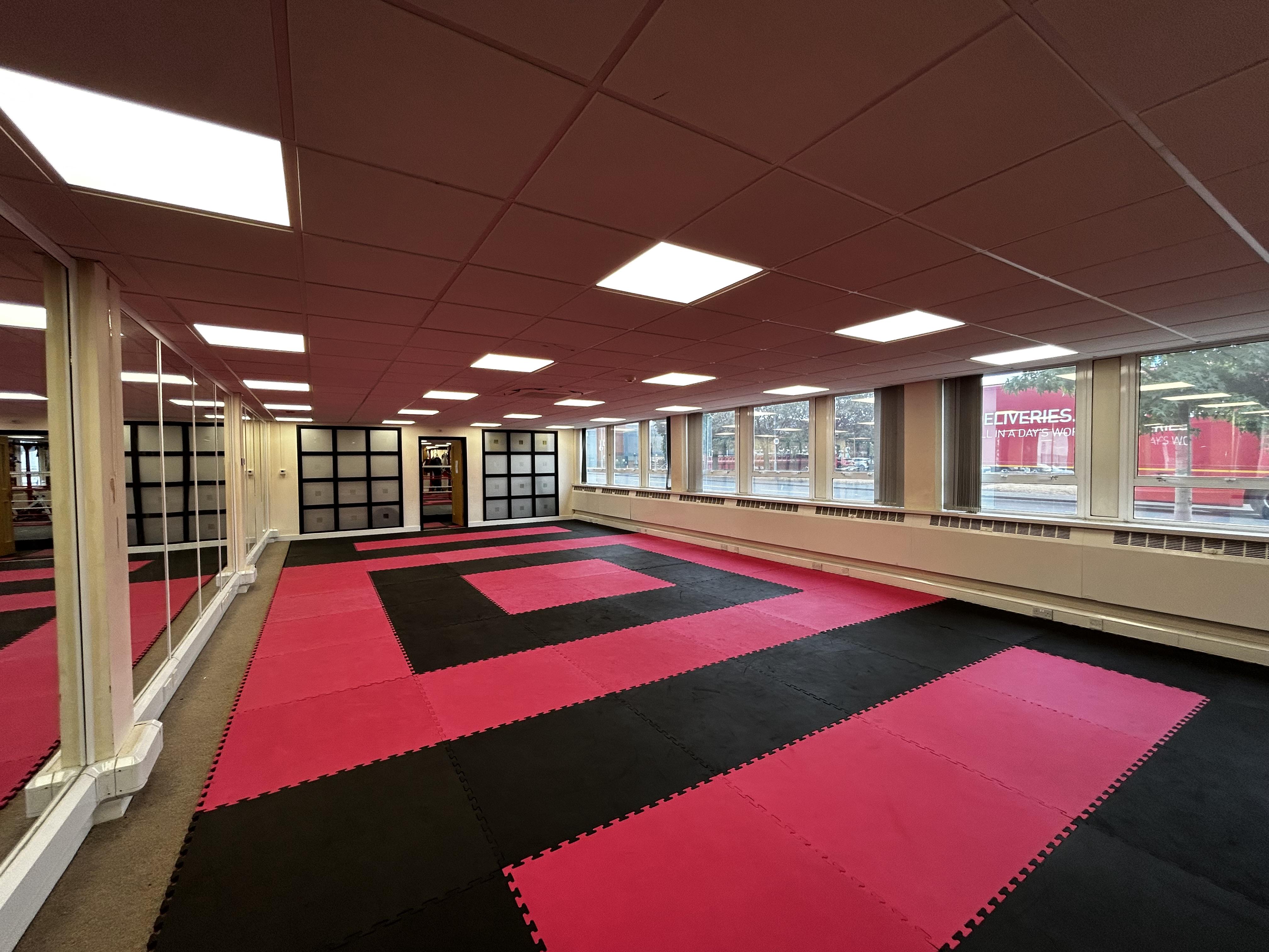 Office in Kingswinford - photo 2