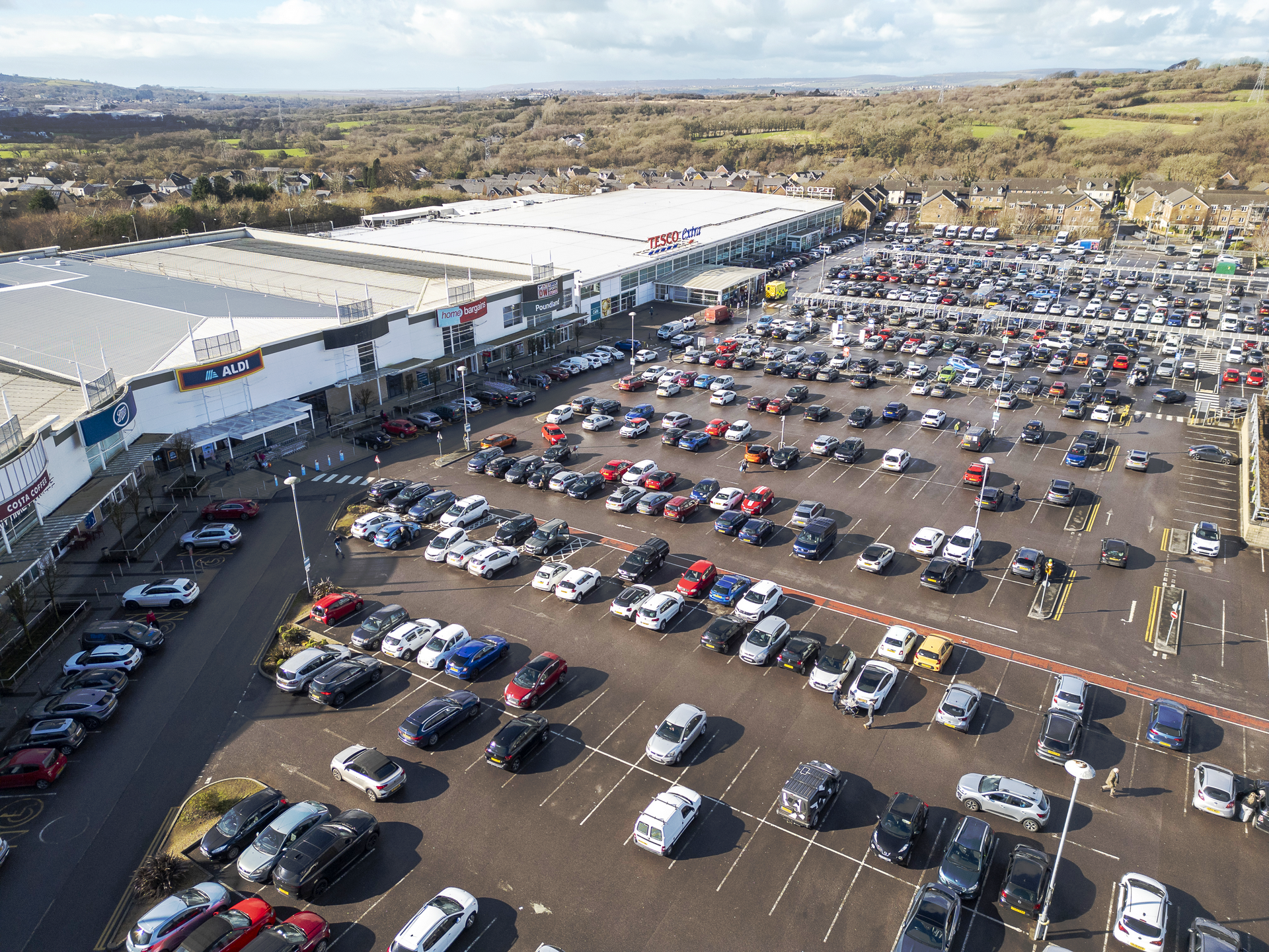 LCP partners with Mer to deliver electric vehicle charging at M Parc Fforestfach.