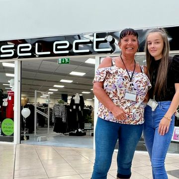 New Select Store Opens At The Galleries